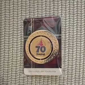 Disney VIP Mickey Ears Pin Set - Black